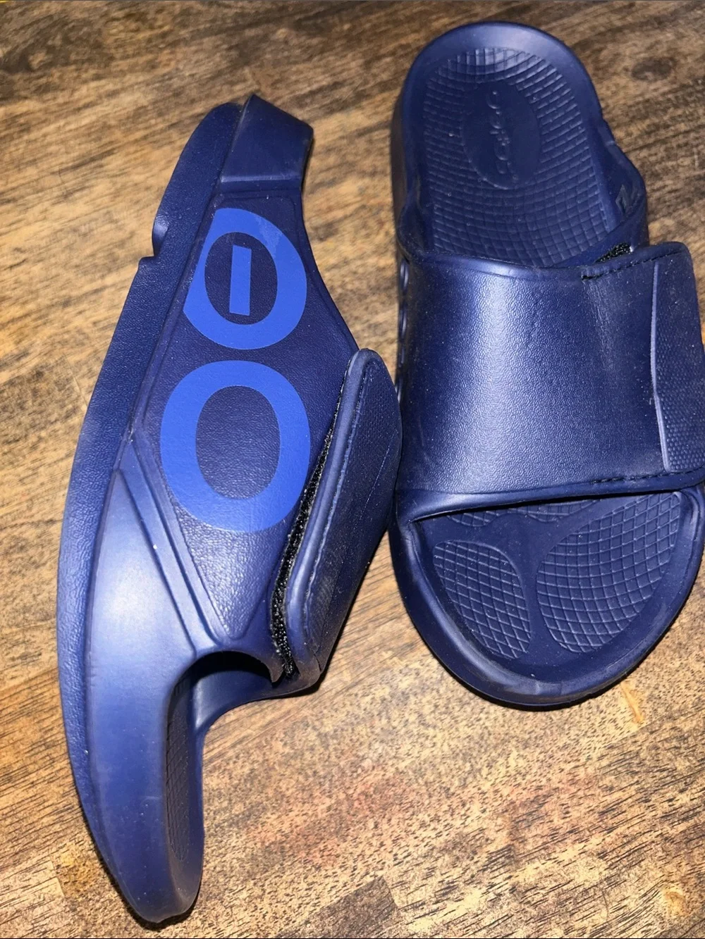 OOFOS Kids Navy Slide Sandals